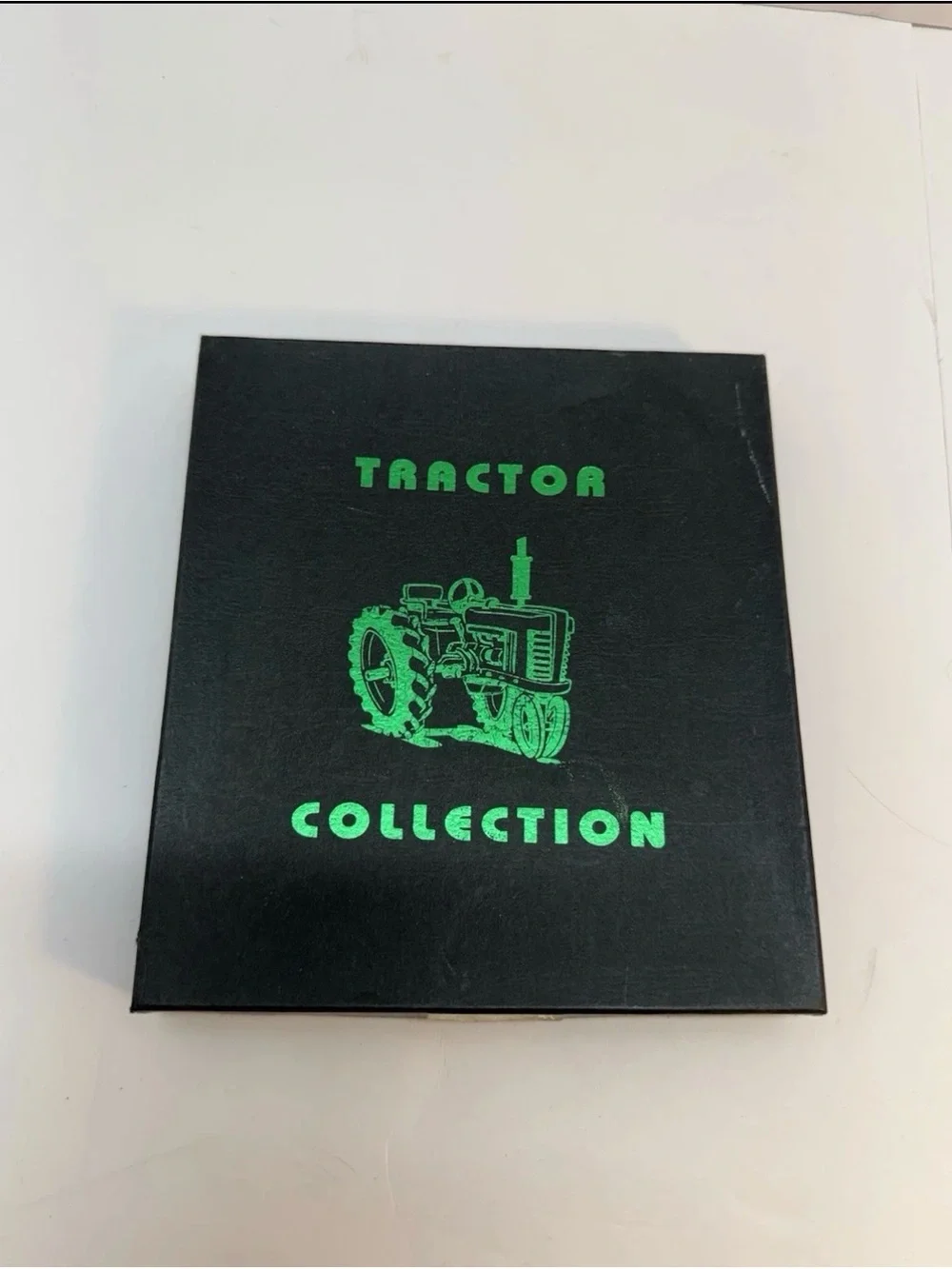 Tractor Collection Knife Set 4 Knifes 1 Keychain New In Box